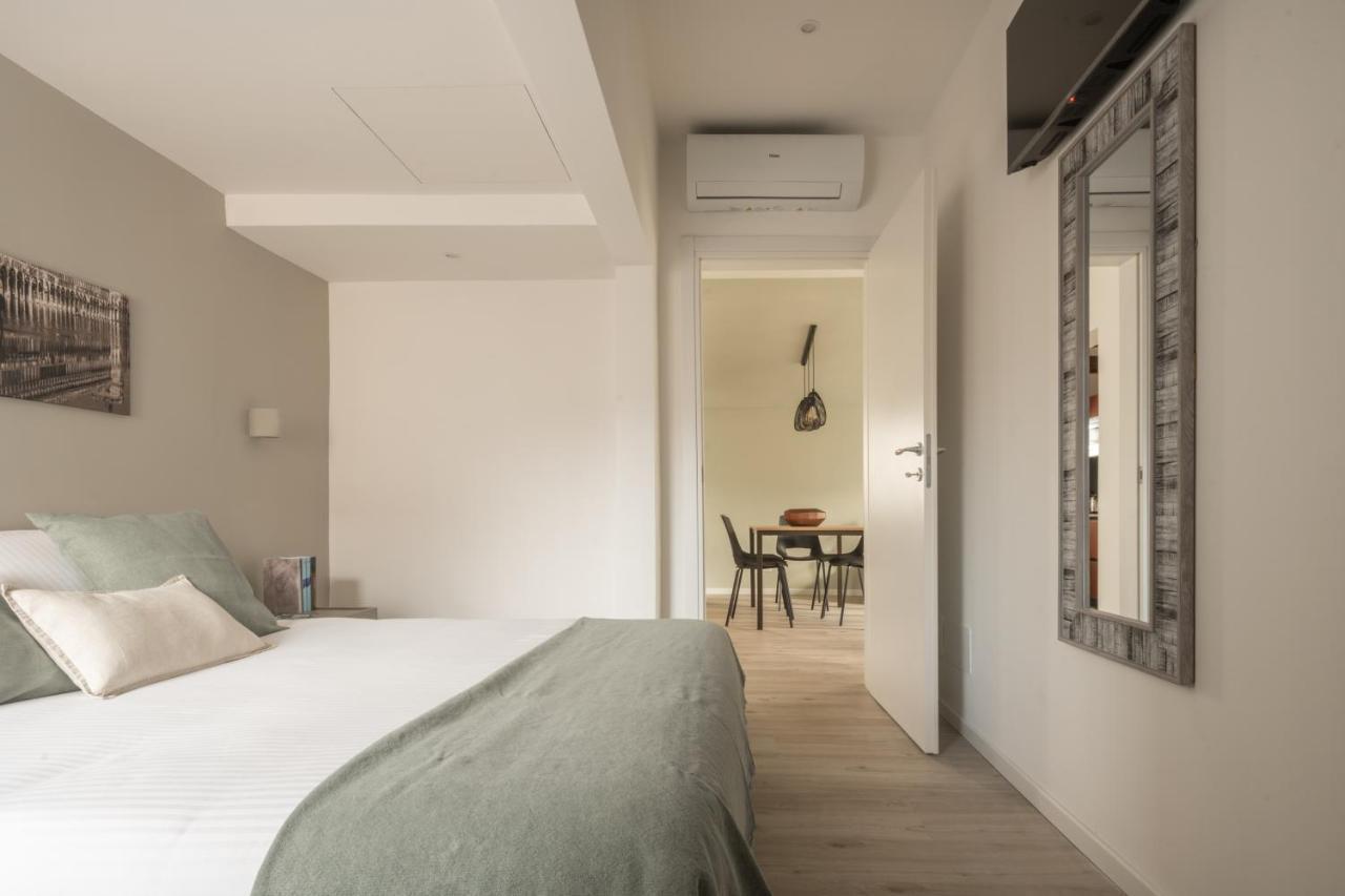 Sant'Aponal Cozy Apartment With Balcony R&R Βενετία Εξωτερικό φωτογραφία